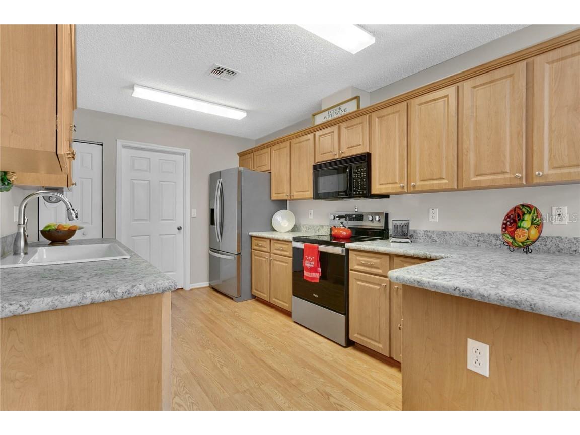 32805 Oak Park Drive Leesburg FL 34748 G5100425 image8