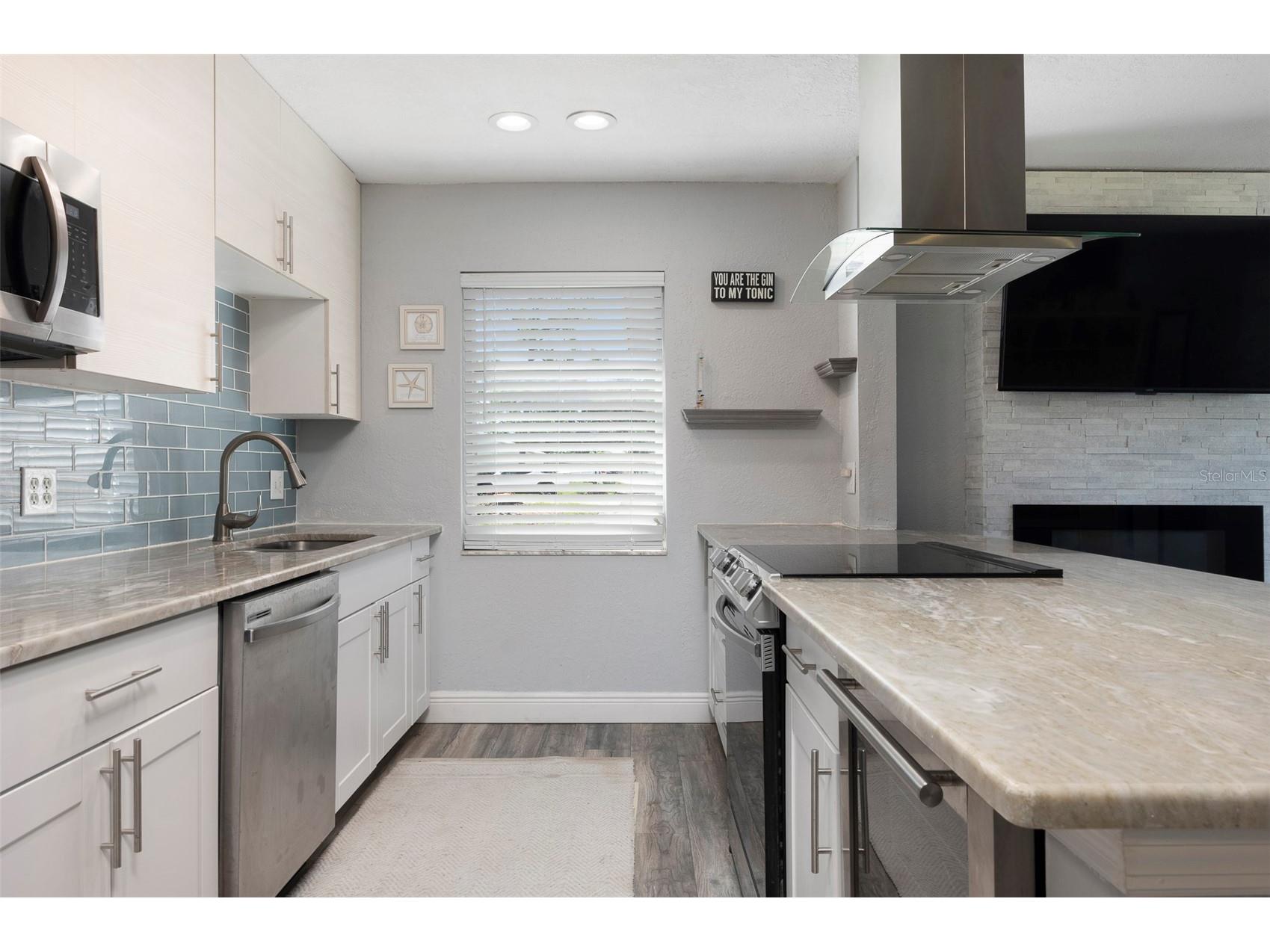 3281 38th Way S #C Saint Petersburg FL 33711 - CLAM BAYOU TB8526250 image6