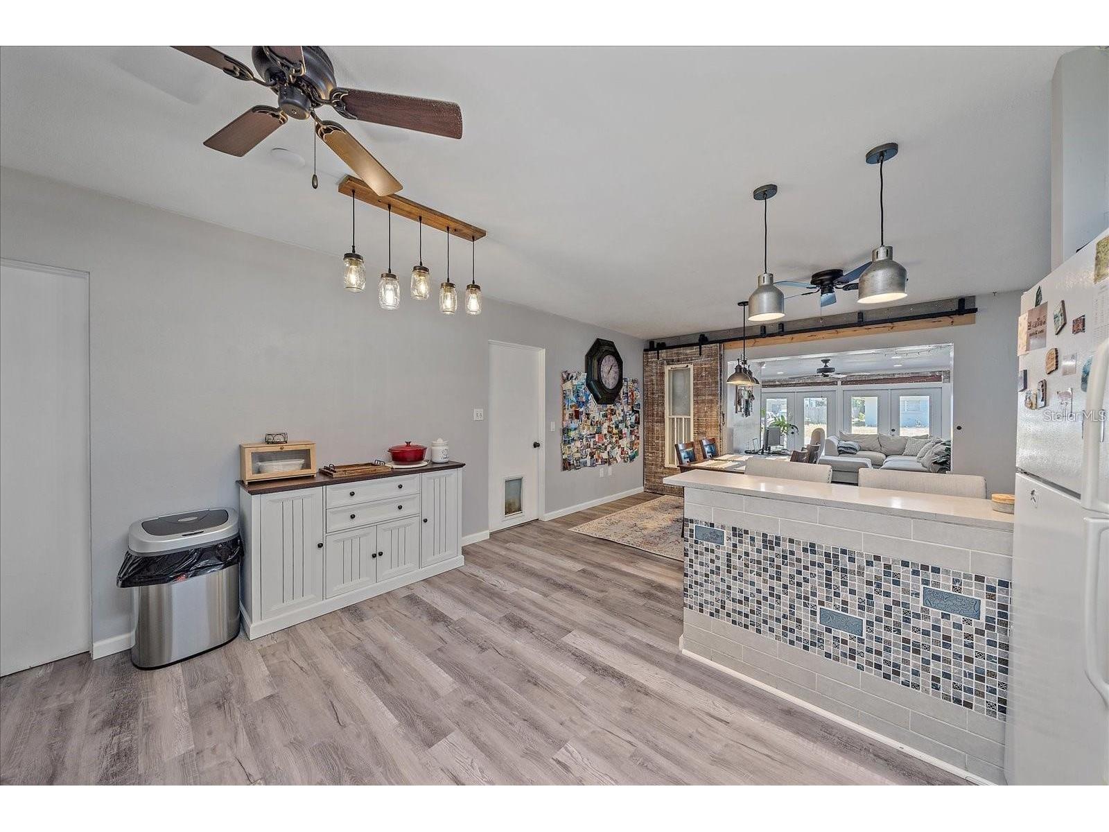 3281 8th Street Sarasota FL 34237 A4692907 image10