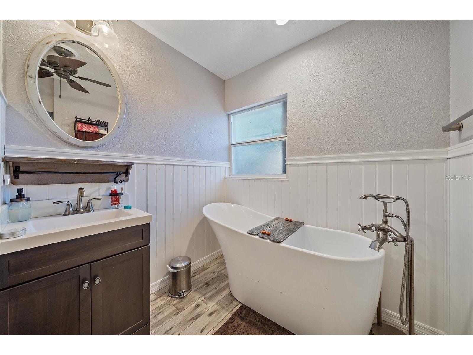 3281 8th Street Sarasota FL 34237 A4692907 image16