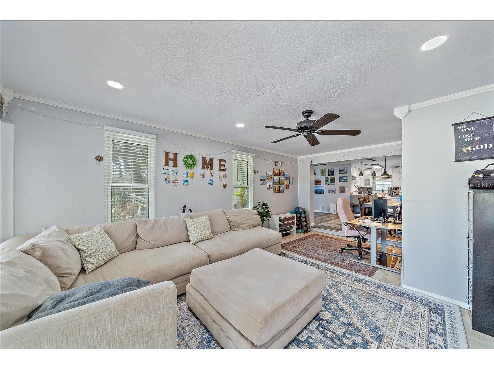 3281 8th Street Sarasota FL 34237 A4692907 image3