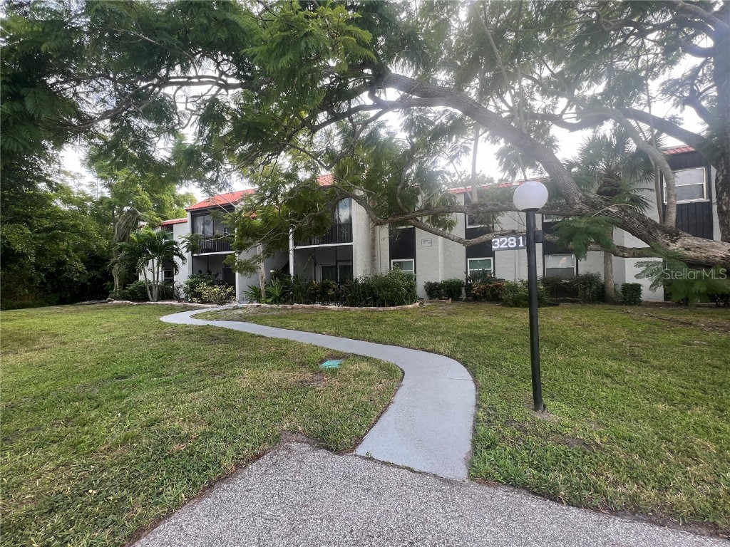 3281 Beneva Rd #202 Sarasota FL 34232 O6152229 image1