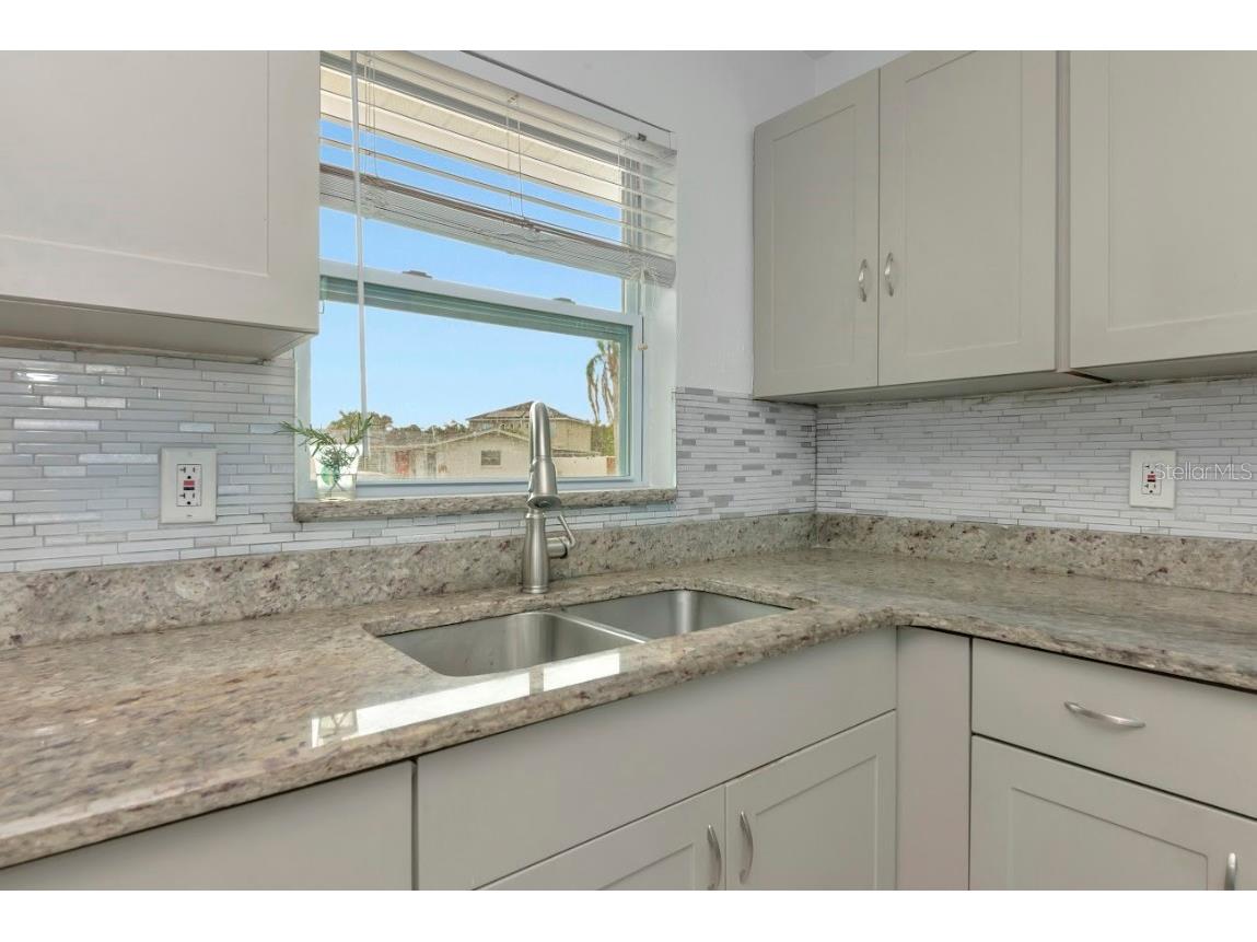 3281 Dante Drive Sarasota FL 34235 A4674820 image10