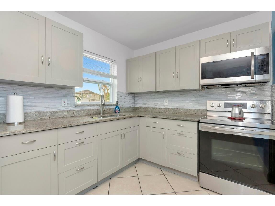 3281 Dante Drive Sarasota FL 34235 A4674820 image12