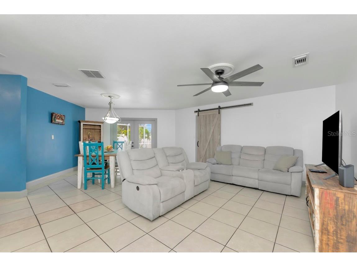 3281 Dante Drive Sarasota FL 34235 A4674820 image5