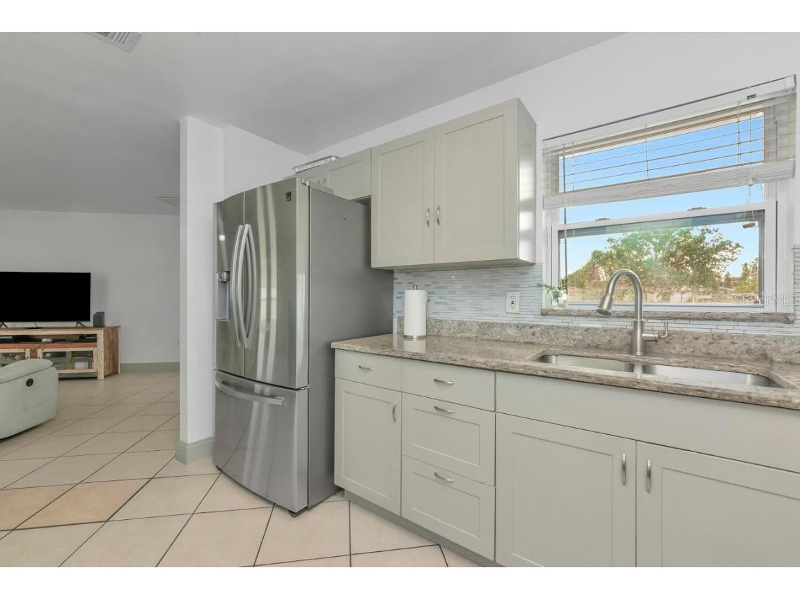 3281 Dante Drive Sarasota FL 34235 A4674820 image9