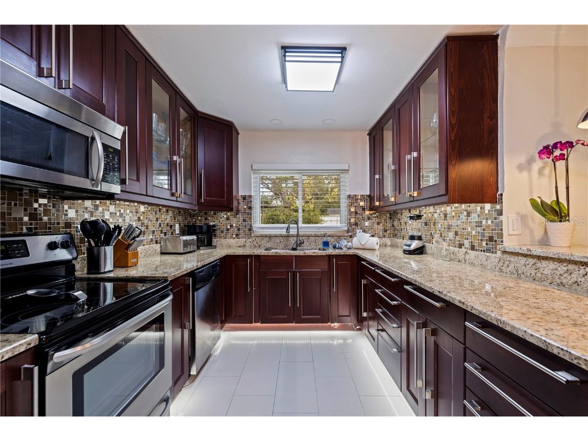 3282 Honeysuckle Road Largo FL 33770 - MCKAY CREEK TB8426782 image16