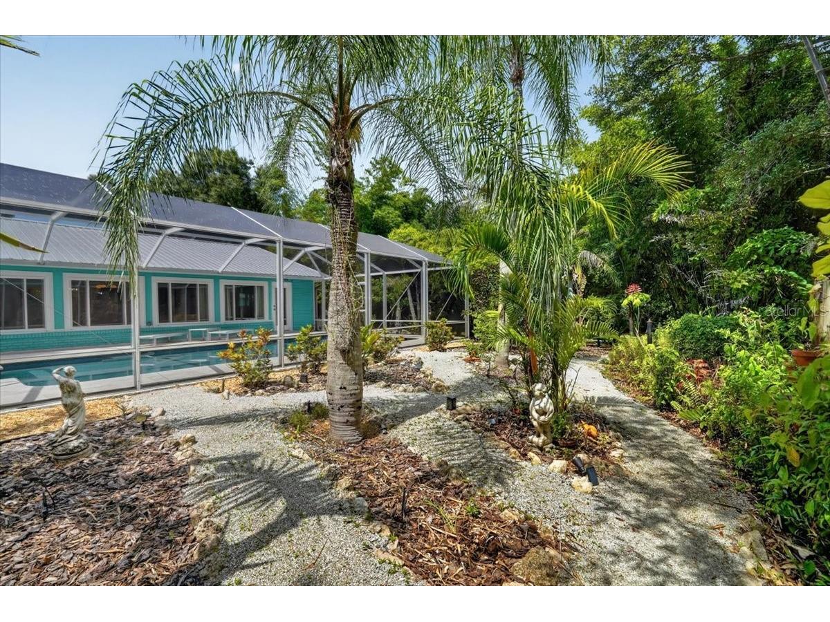 3282 Tobero Lane Sarasota FL 34235 A4697976 image38