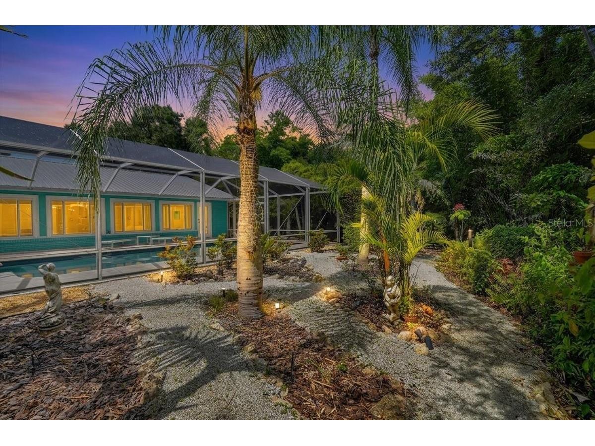 3282 Tobero Lane Sarasota FL 34235 A4697976 image48