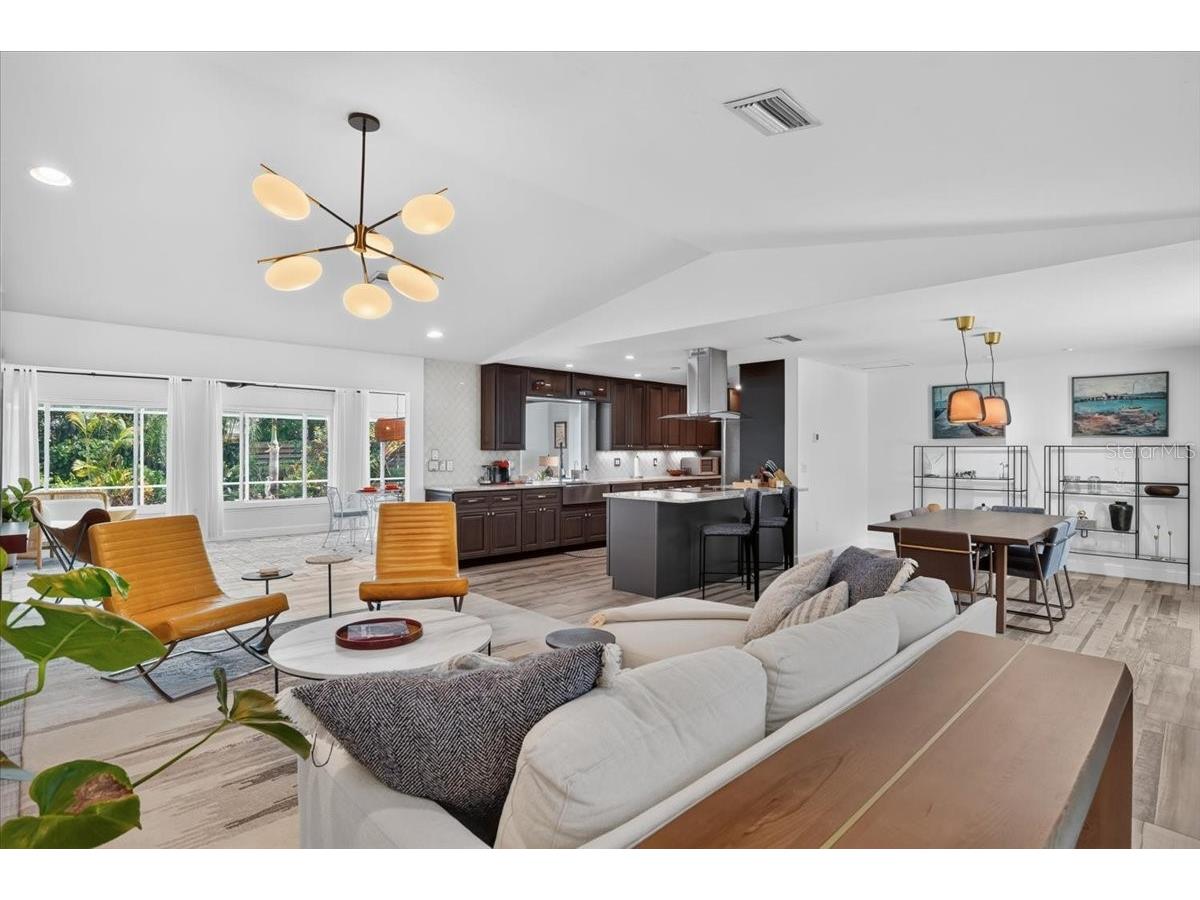 3282 Tobero Lane Sarasota FL 34235 A4697976 image6