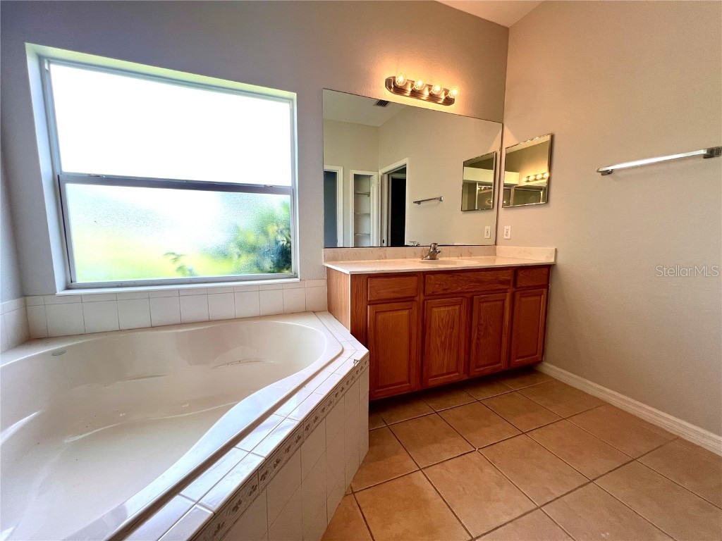 3283 Hampton Boulevard Alva FL 33920 OM706452 image9