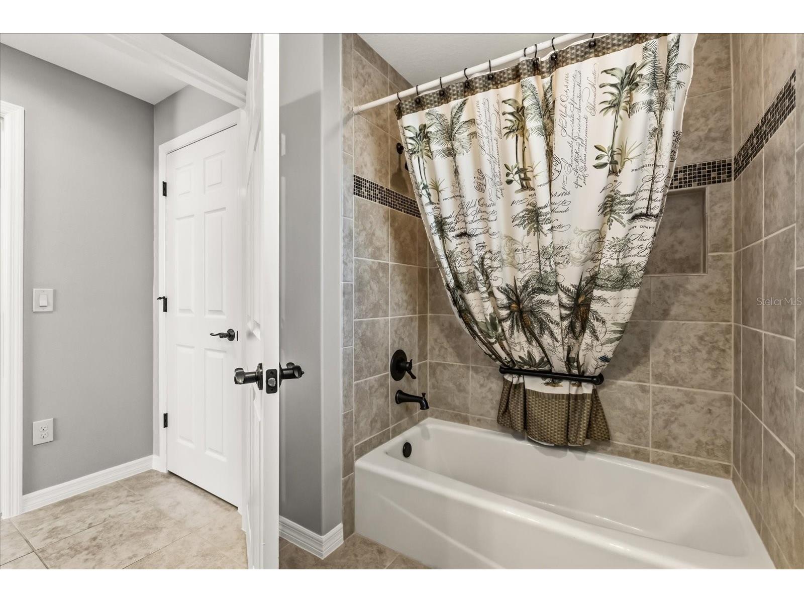 3283 Wise Way The Villages FL 32163 G5108954 image20