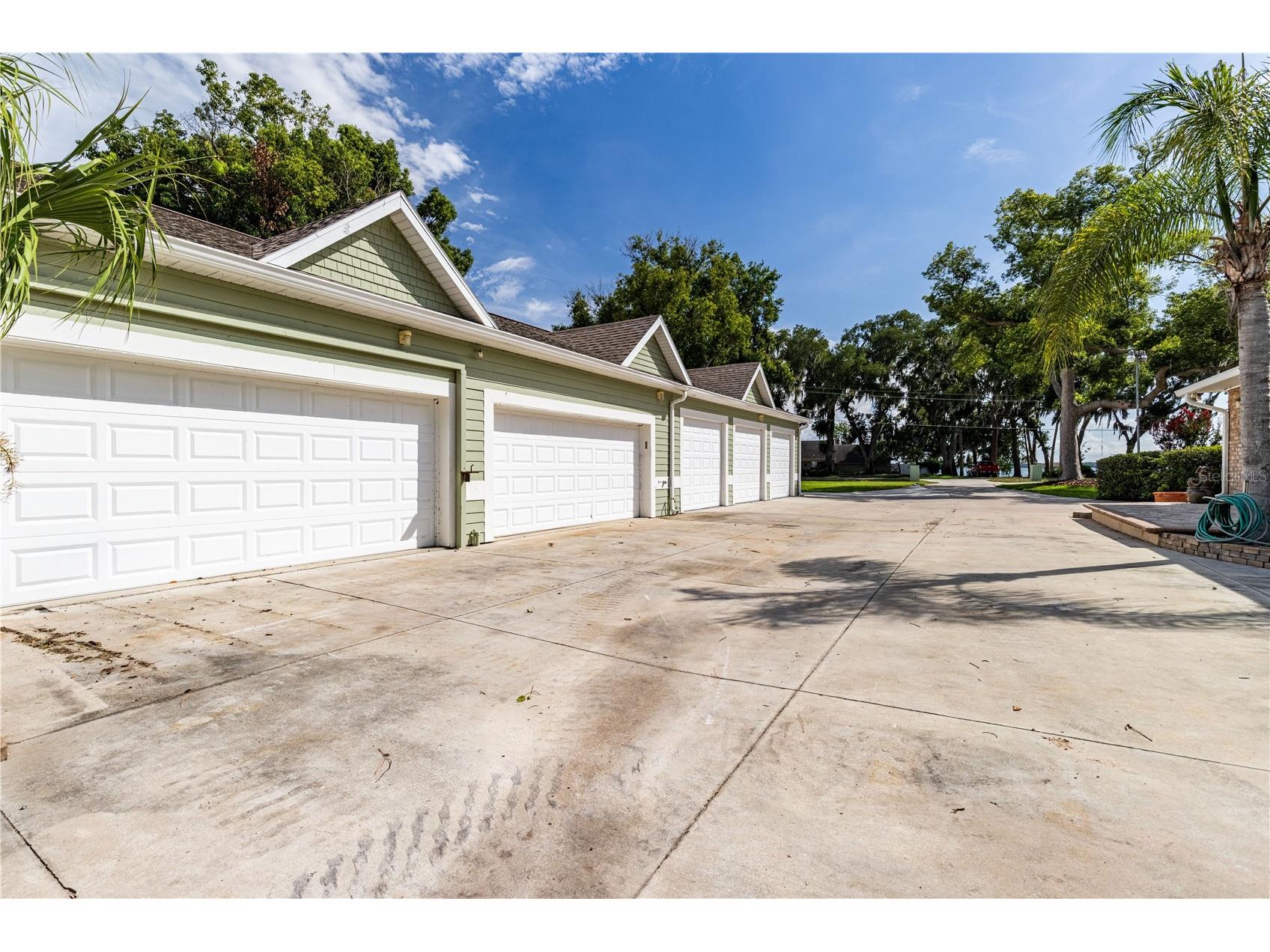 32834 Lakeshore Drive Tavares FL 32778 - LAKE DORA THE HARRIS CHAIN OF LAKES G5114617 image14