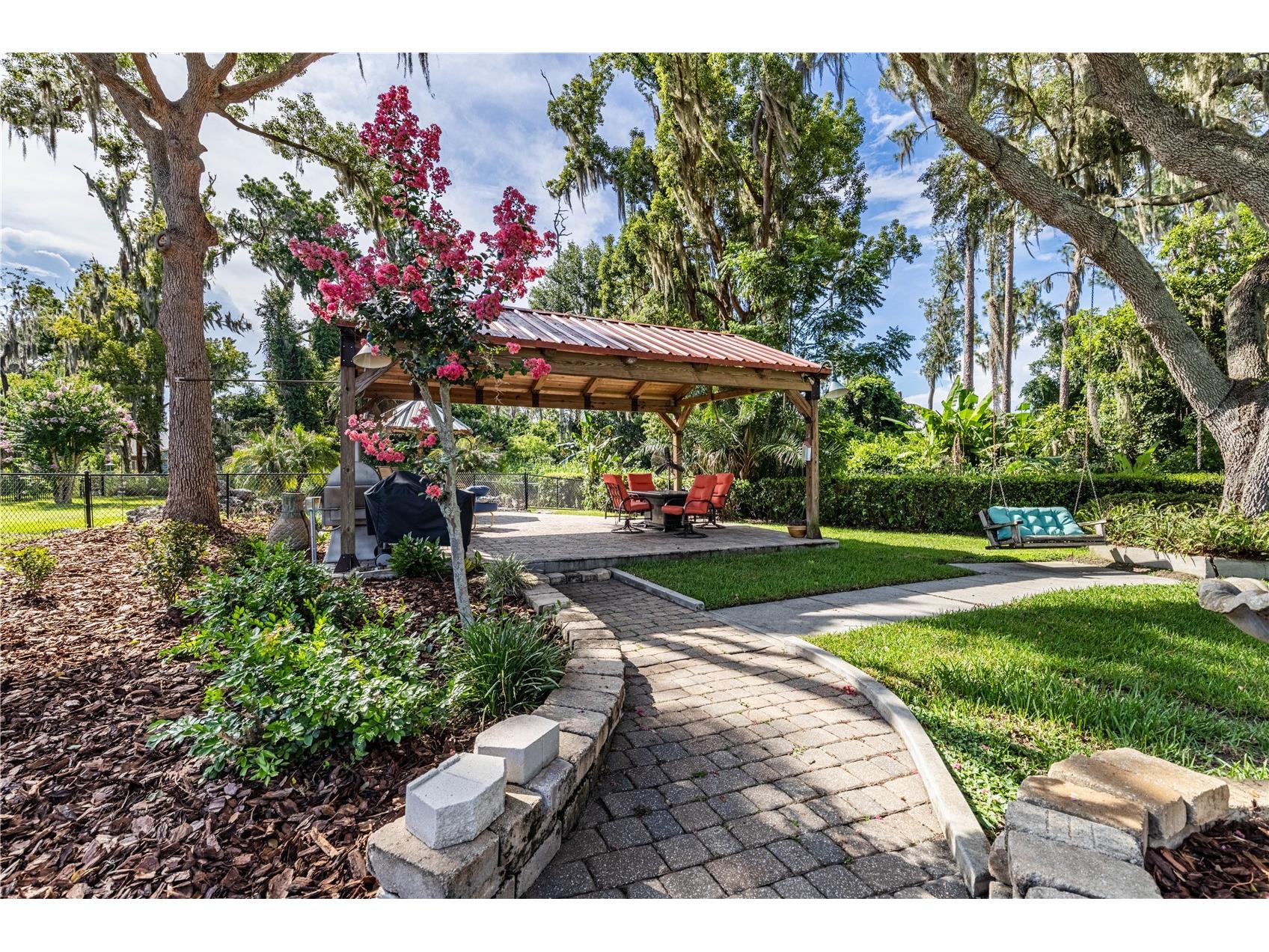 32834 Lakeshore Drive Tavares FL 32778 - LAKE DORA THE HARRIS CHAIN OF LAKES G5114617 image26