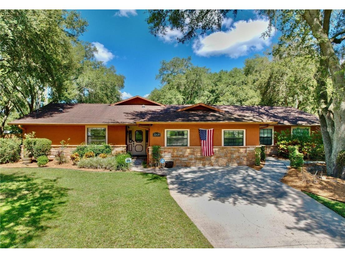 32839 Knollwood Lane Wesley Chapel FL 33545 W7858327 image1