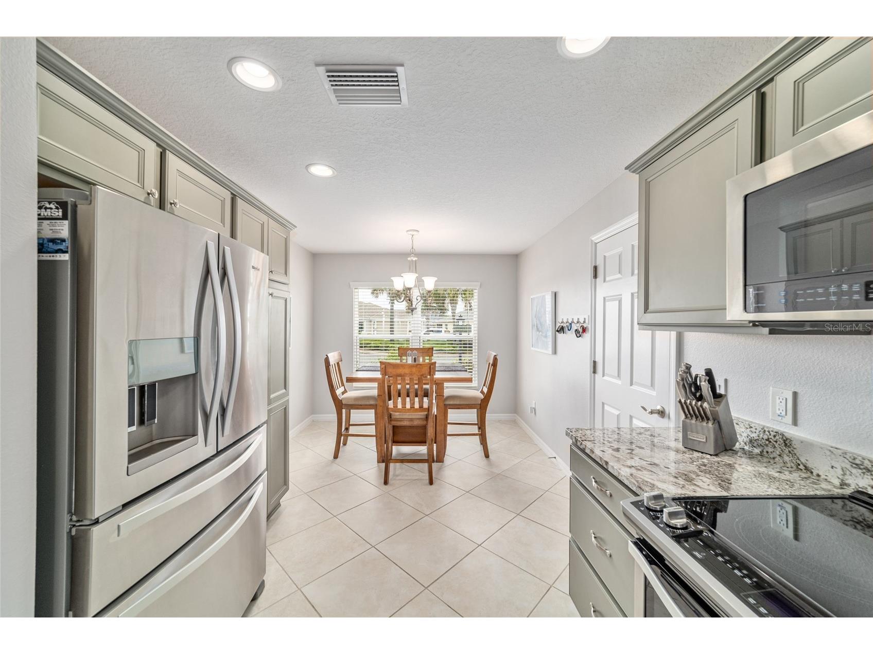 3285 Dressendorfer Drive The Villages FL 32163 OM724285 image16