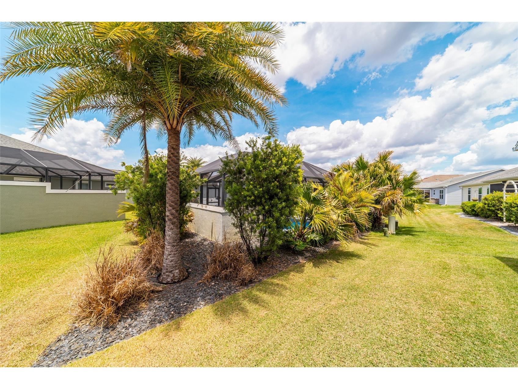 3285 Dressendorfer Drive The Villages FL 32163 OM724285 image46