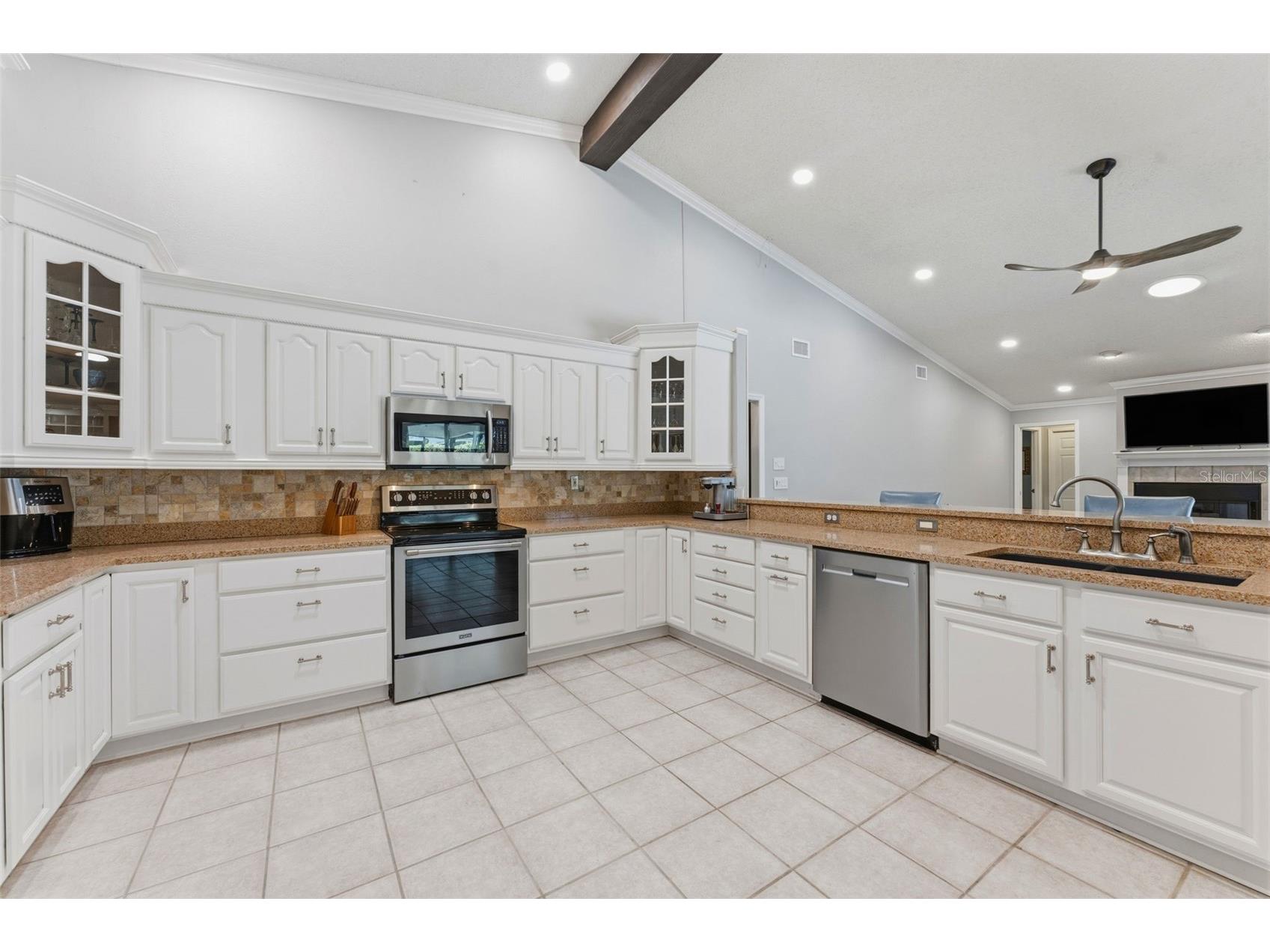 3285 Tarpon Woods Boulevard Palm Harbor FL 34685 TB8503463 image16