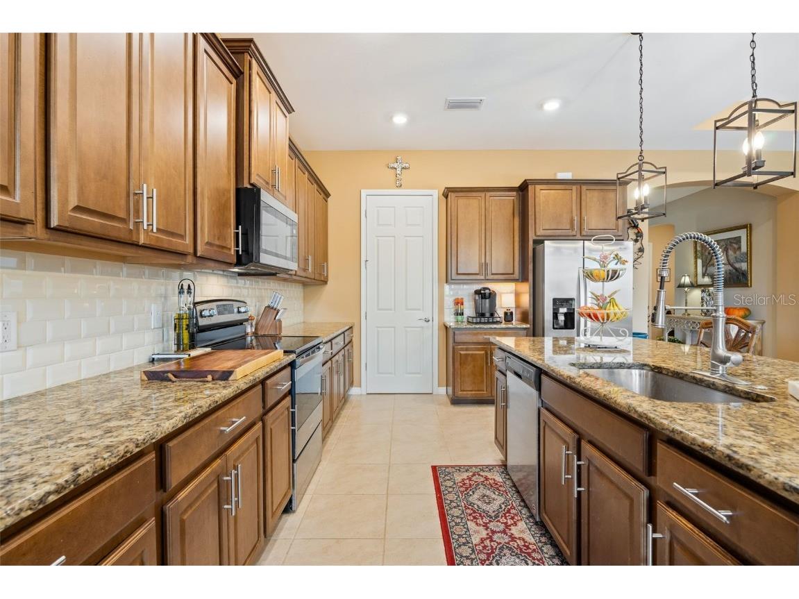 3286 Baravaldo Circle Cape Coral FL 33909 A4668508 image15