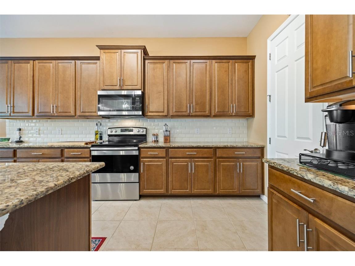 3286 Baravaldo Circle Cape Coral FL 33909 A4668508 image8