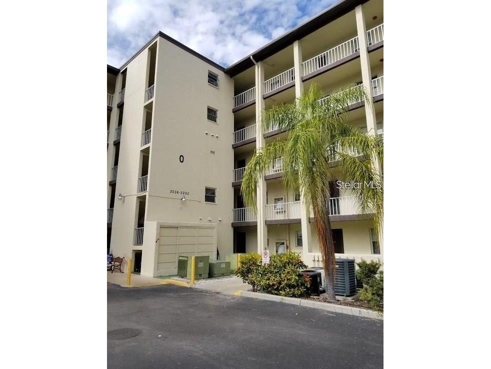 3288 Lake Bayshore Drive #523 Bradenton FL 34205 A4673113 image1