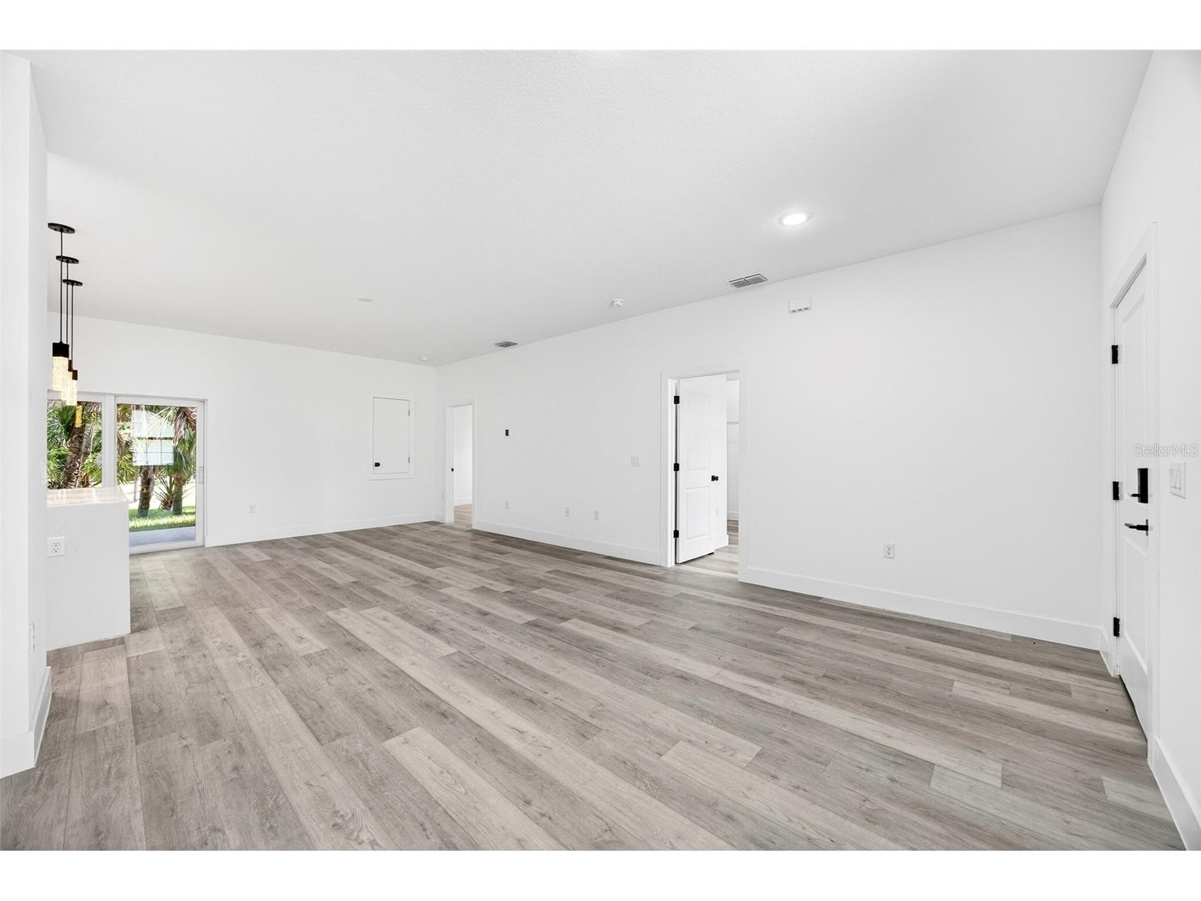 3288 Tishman Avenue North Port FL 34286 C7525466 image4