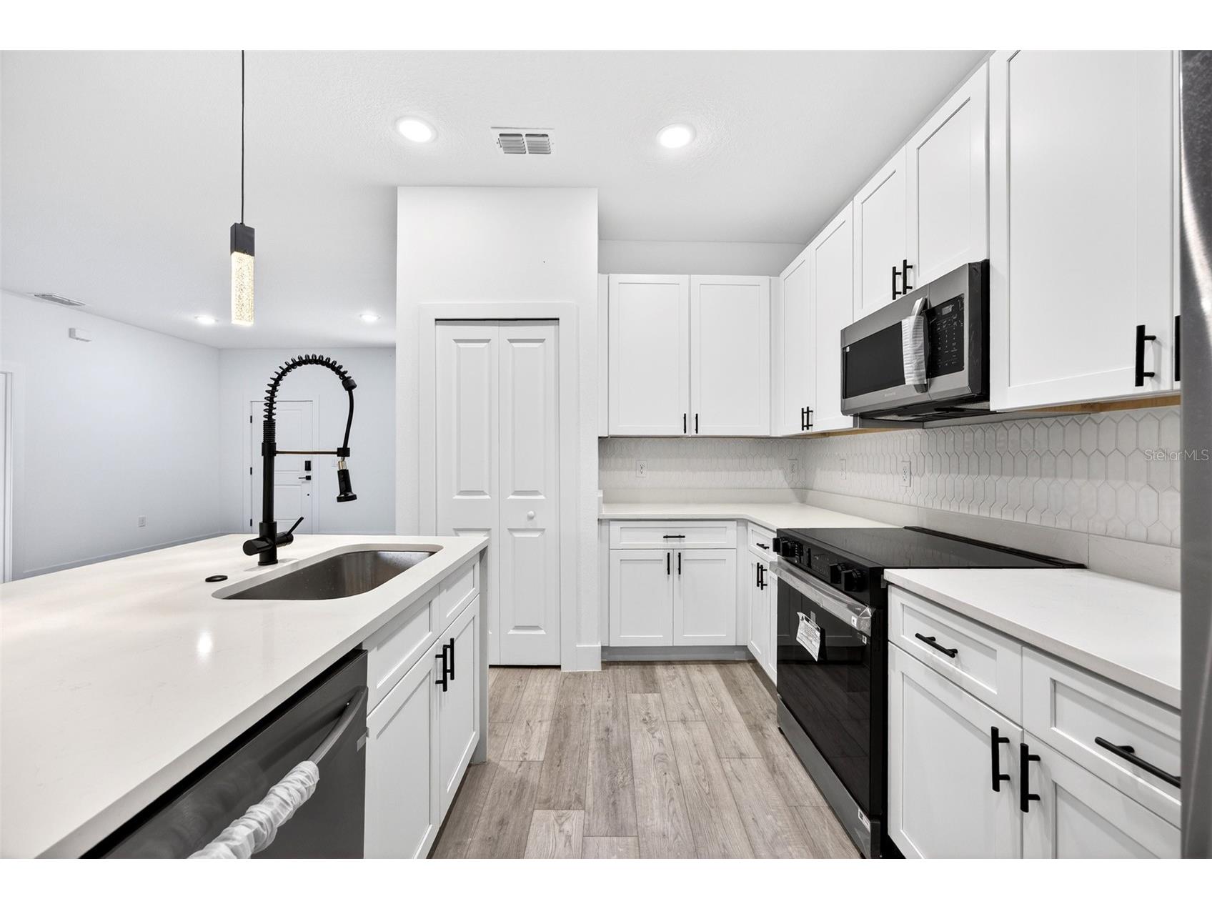 3288 Tishman Avenue North Port FL 34286 C7525466 image7