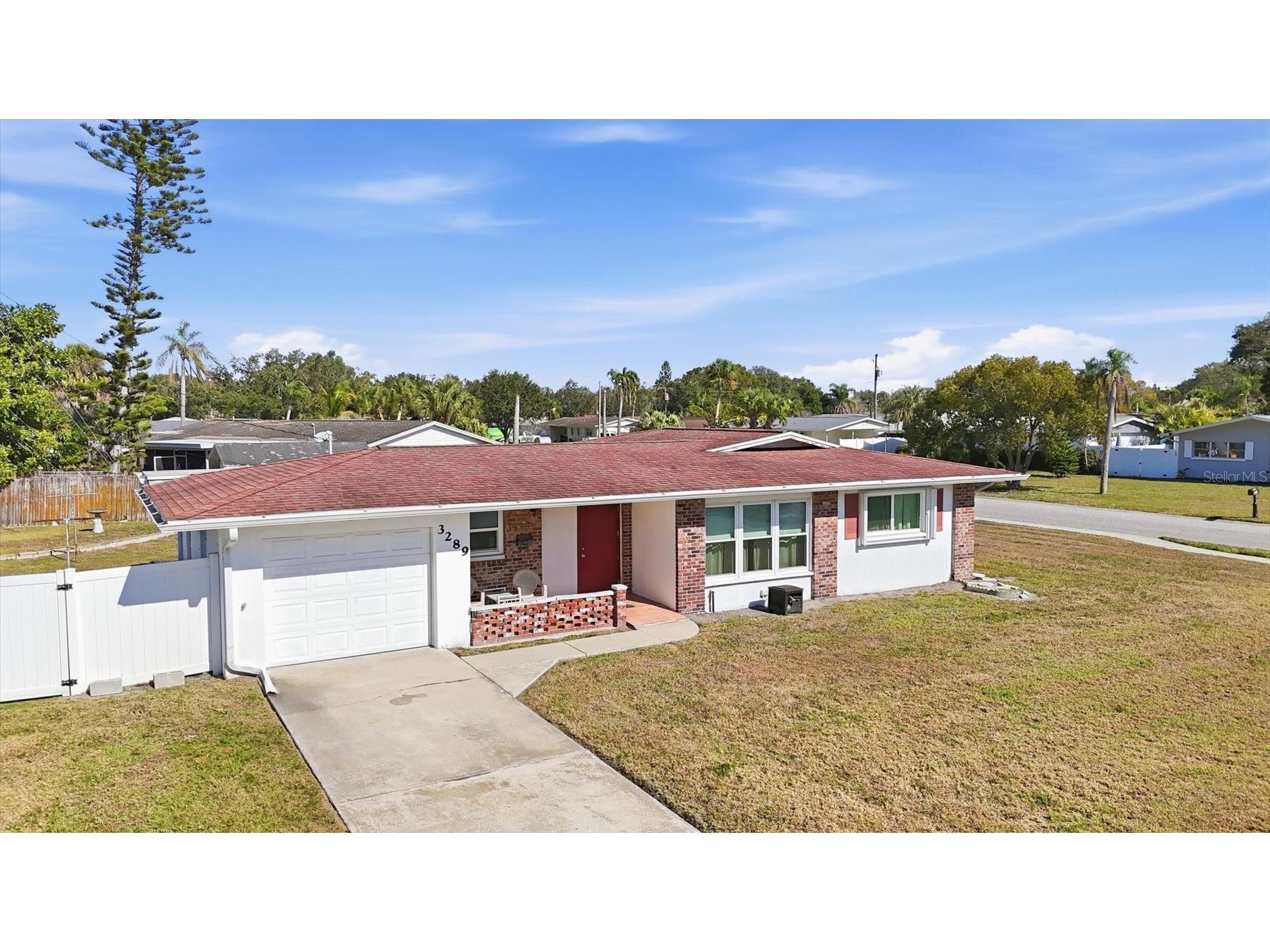 3289 Dante Drive Sarasota FL 34235 A4679554 image1