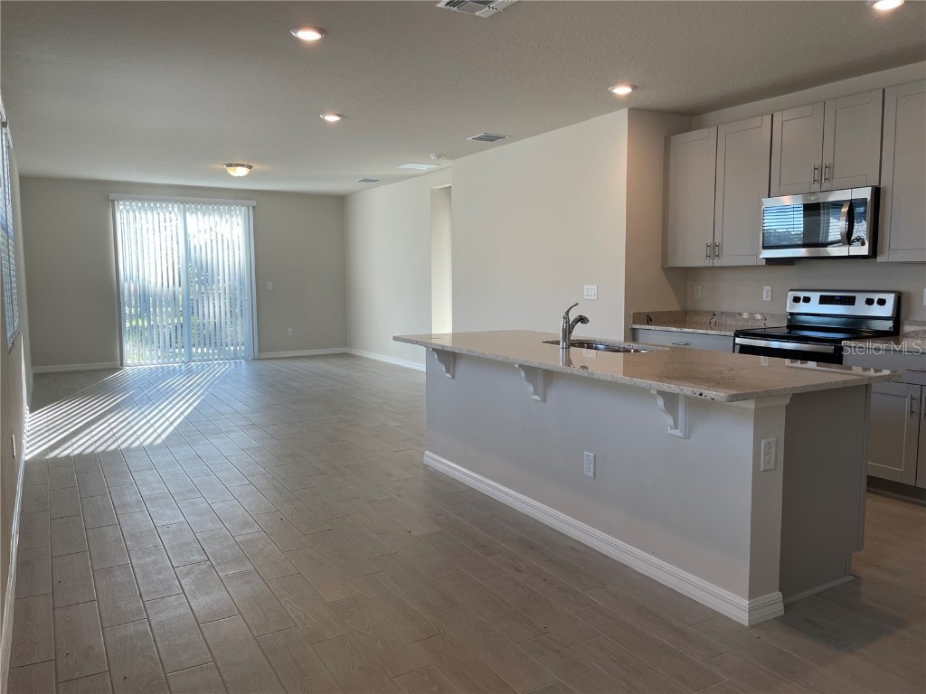 3289 Fresno Pl Zephyrhills FL 33541 TB8425100 image4