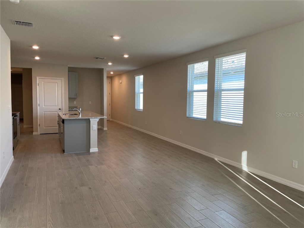 3289 Fresno Pl Zephyrhills FL 33541 TB8425100 image8