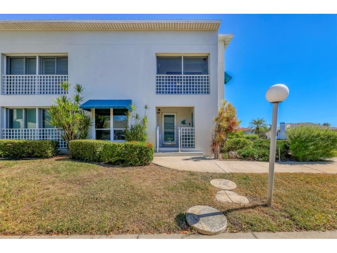 329 108th Street W Bradenton FL 34209 A4668976 image1