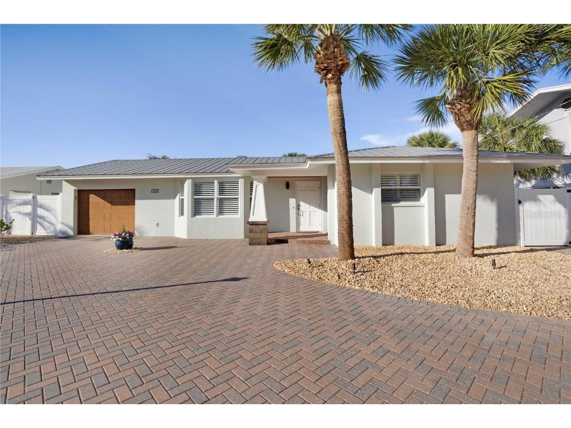 329 Avenida Leona Sarasota FL 34242 A4641347 image1