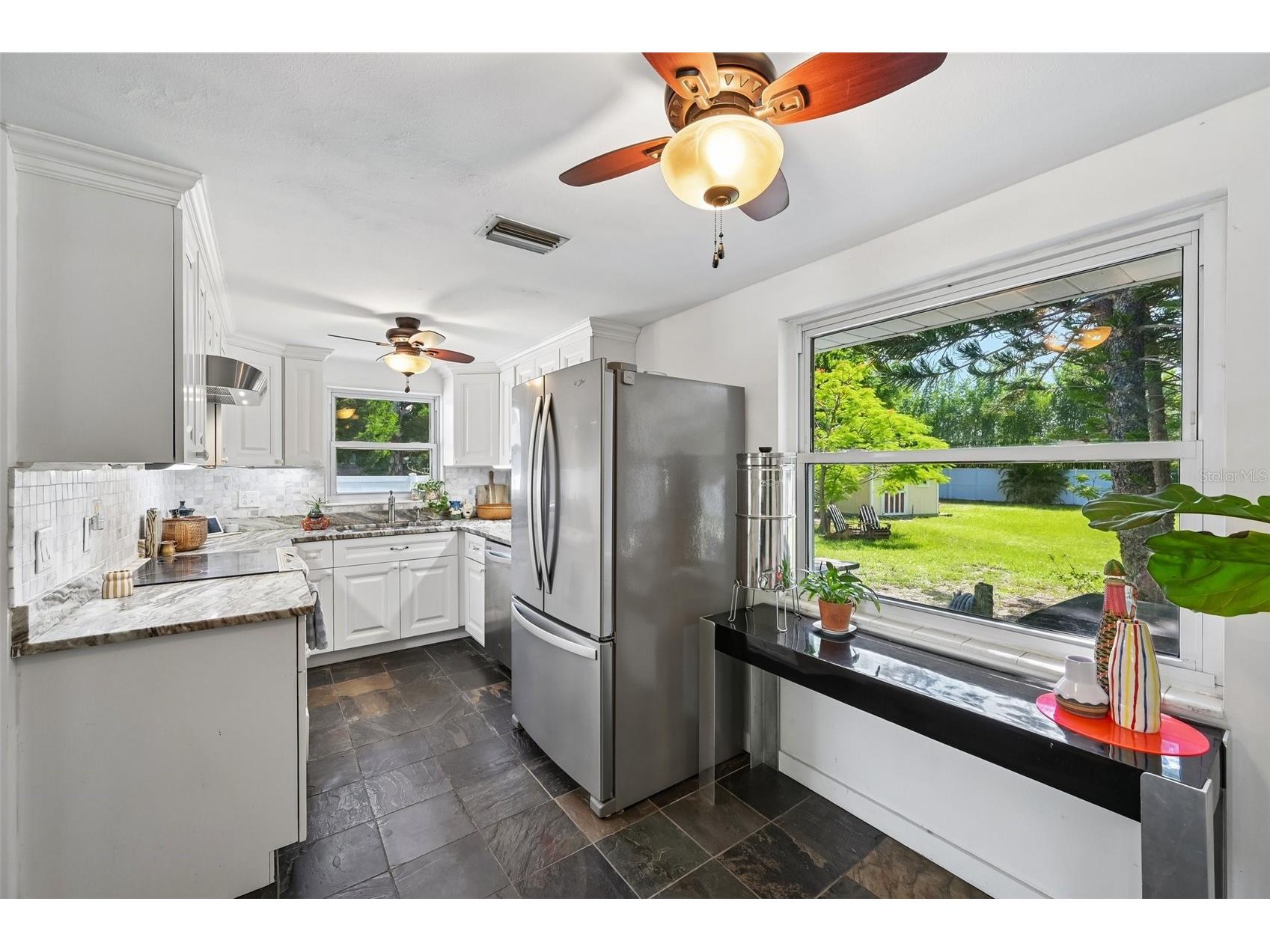 329 Bay Vista Avenue Osprey FL 34229 A4699464 image9