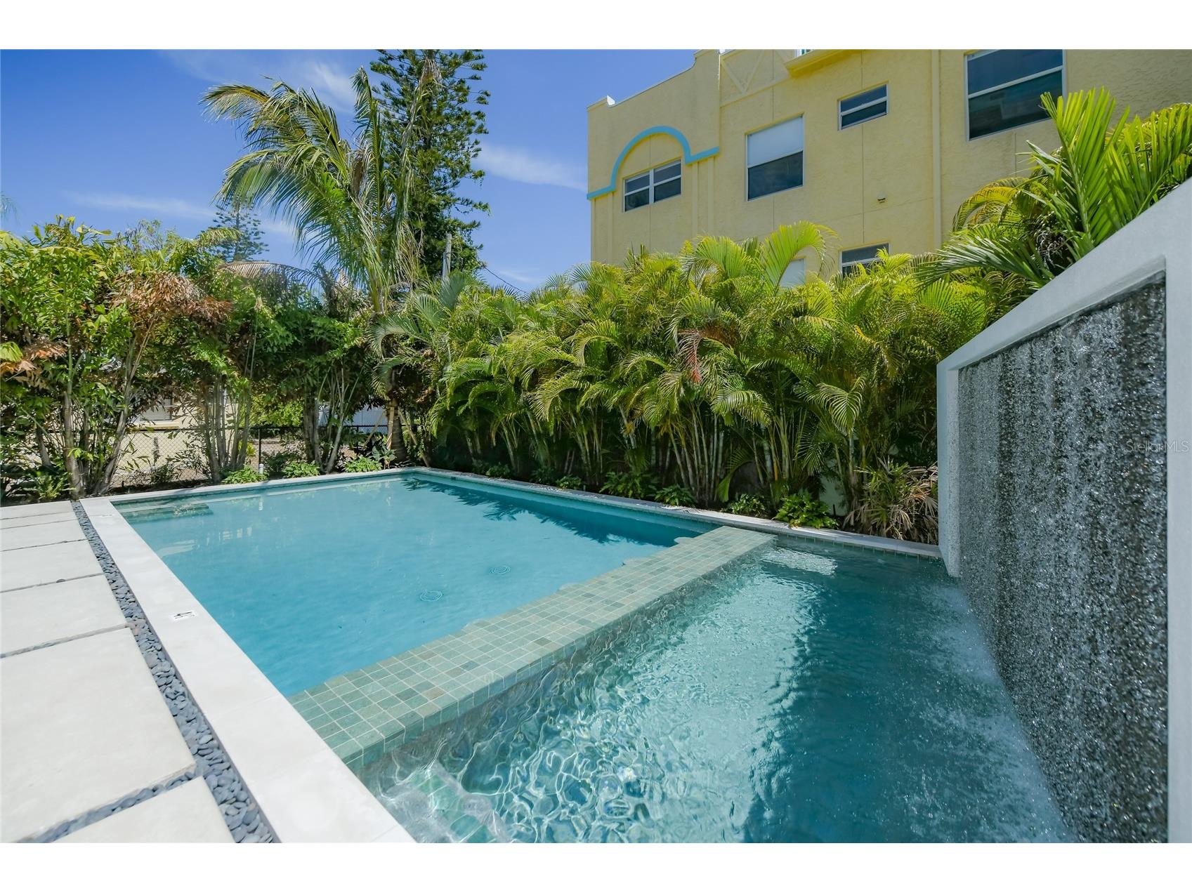 329 Beach Road #A Sarasota FL 34242 A4688489 image13