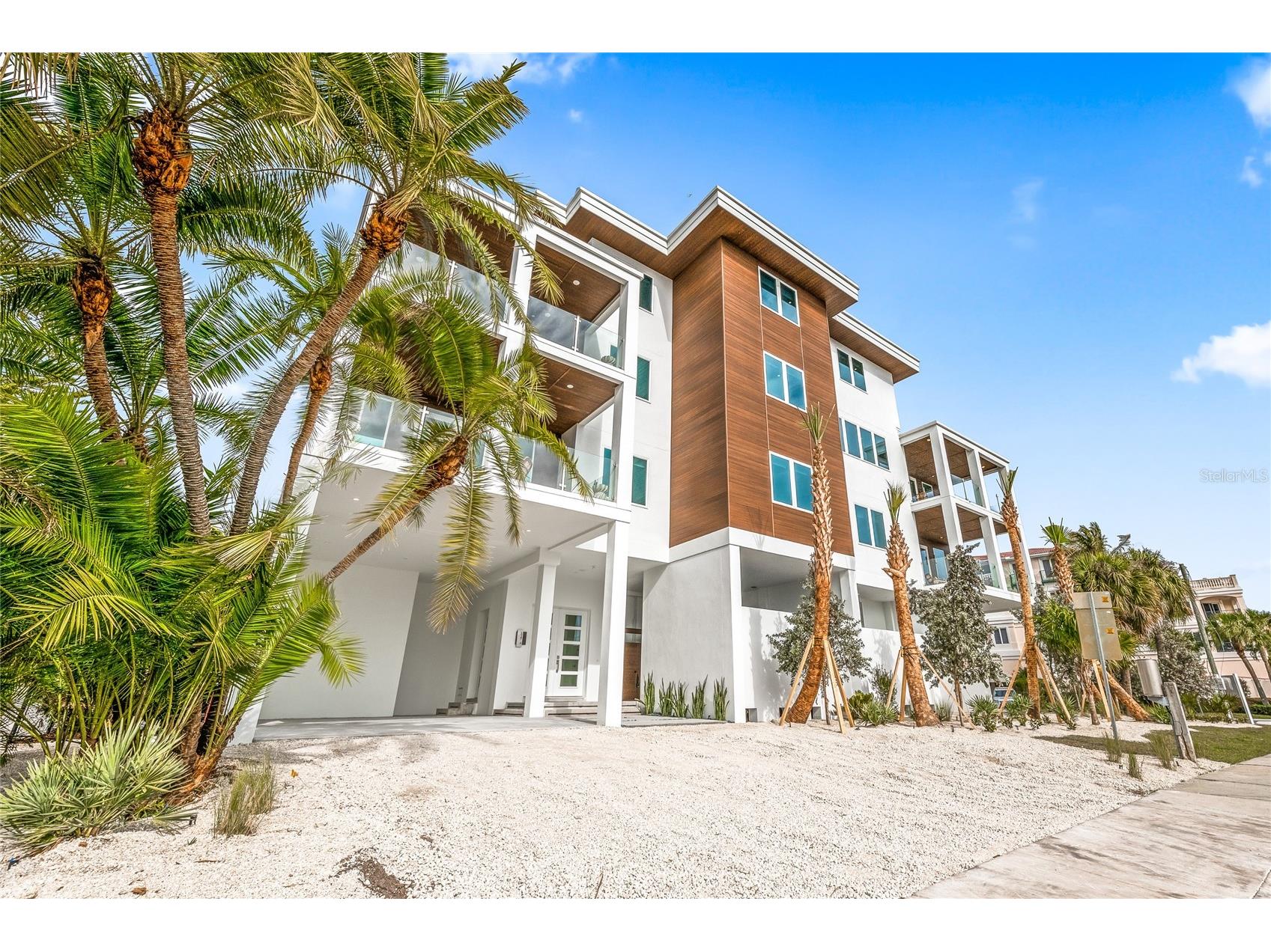 329 Beach Road #A Sarasota FL 34242 A4688489 image14