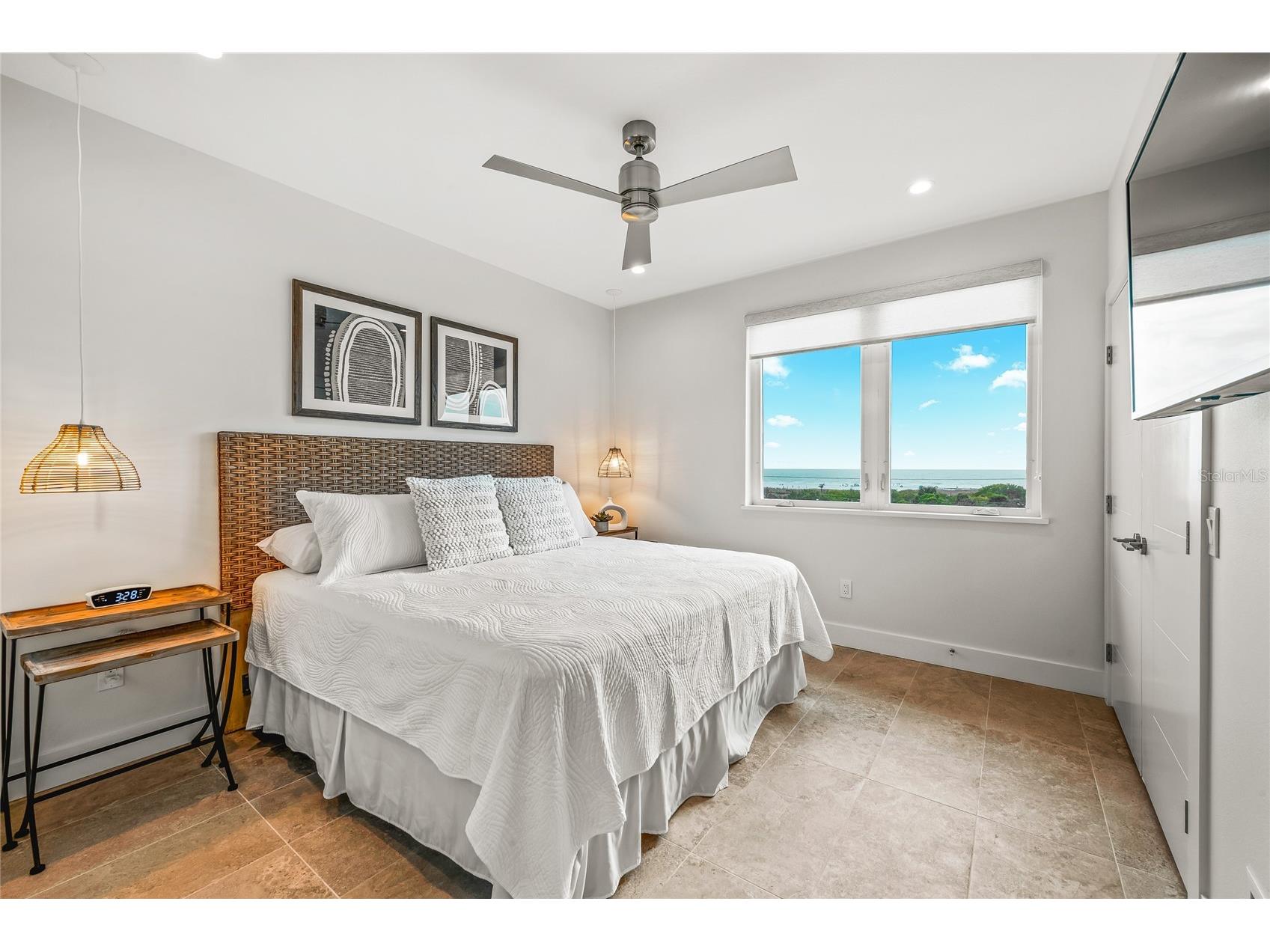 329 Beach Road #A Sarasota FL 34242 A4688489 image24