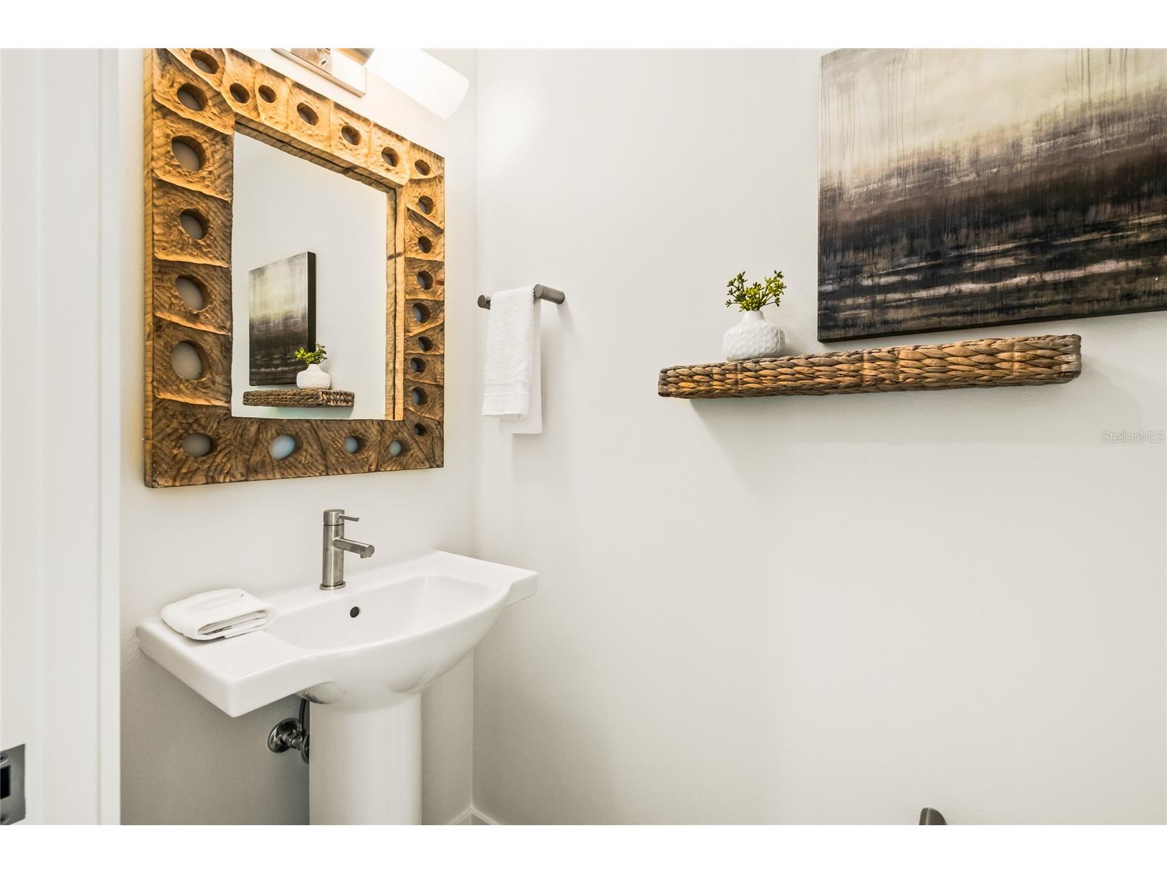 329 Beach Road #A Sarasota FL 34242 A4688489 image34