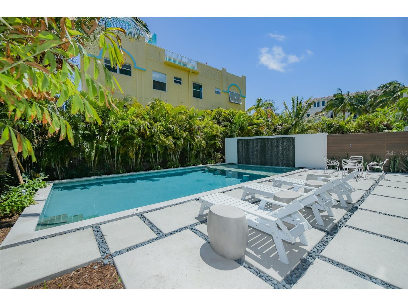 329 Beach Road #A Sarasota FL 34242 A4688489 image9