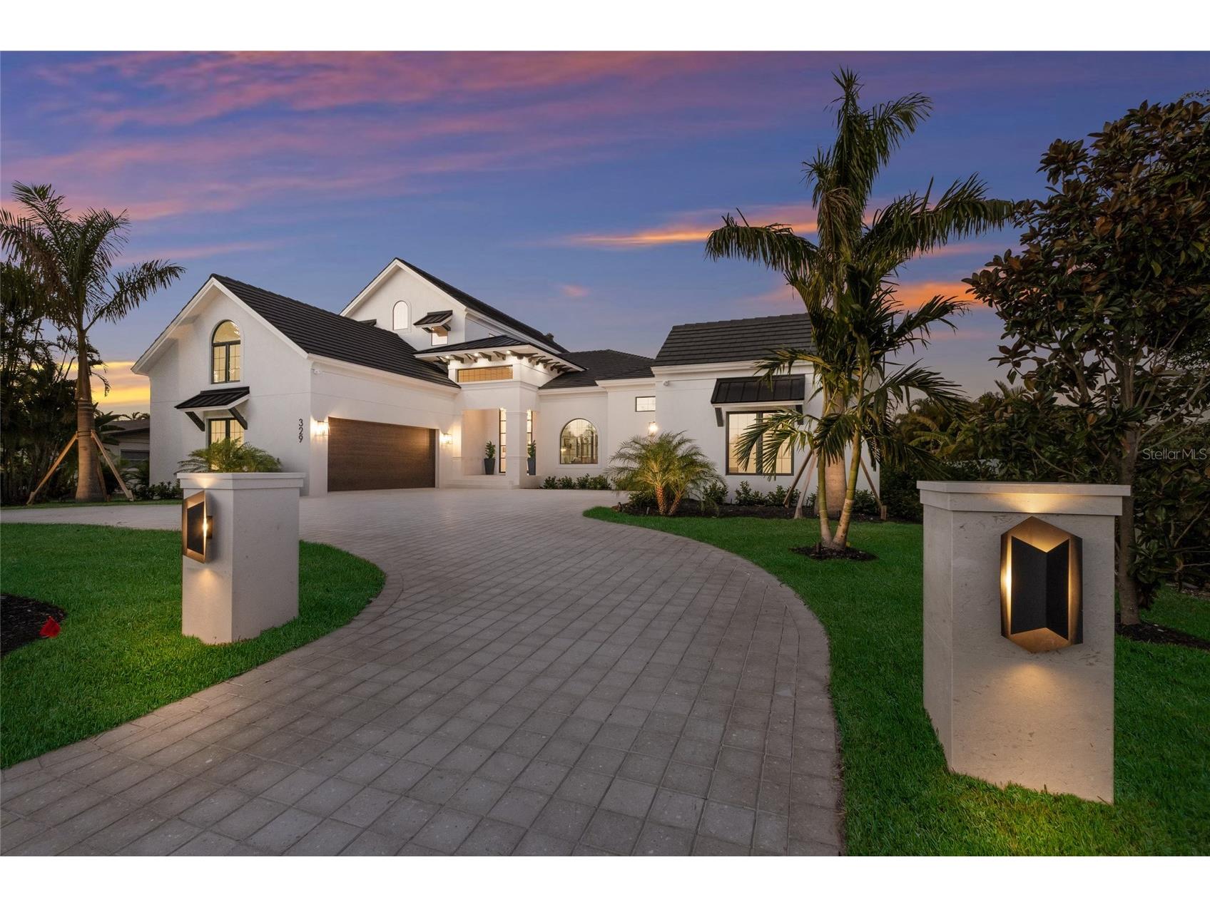 329 Bird Key Drive Sarasota FL 34236 A4681496 image1