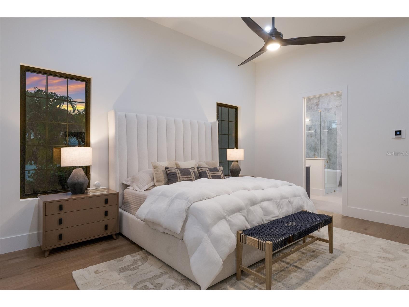 329 Bird Key Drive Sarasota FL 34236 A4681496 image10