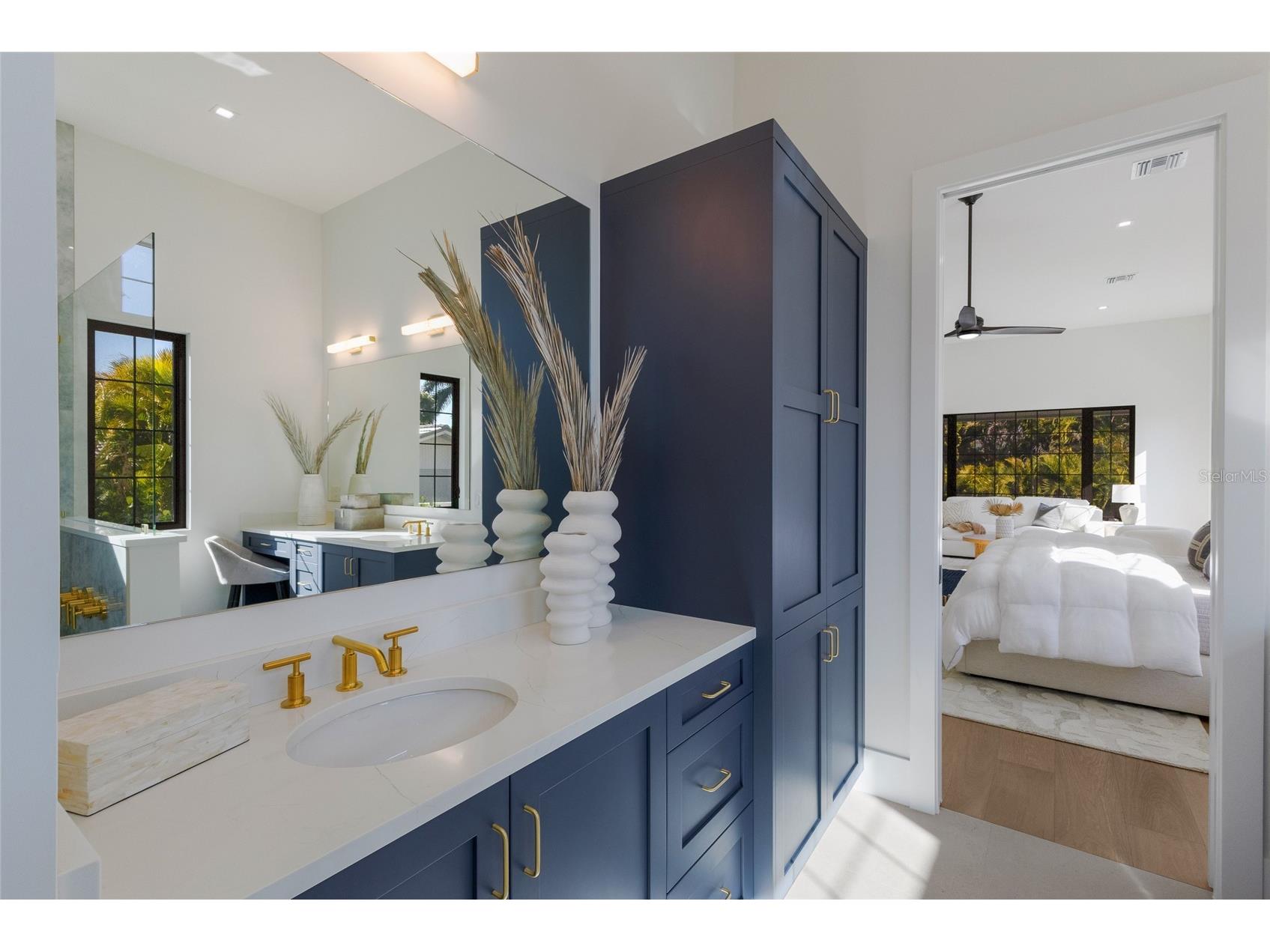 329 Bird Key Drive Sarasota FL 34236 A4681496 image36