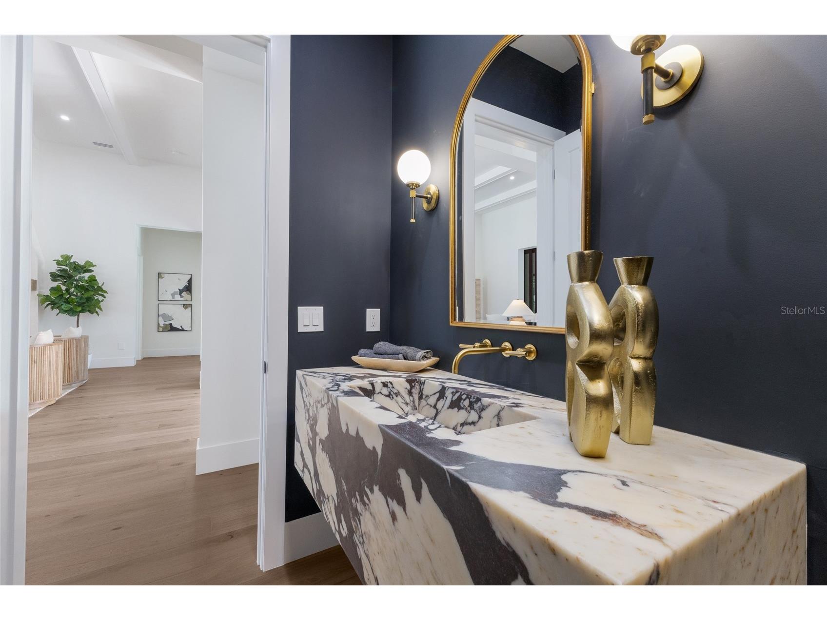 329 Bird Key Drive Sarasota FL 34236 A4681496 image41