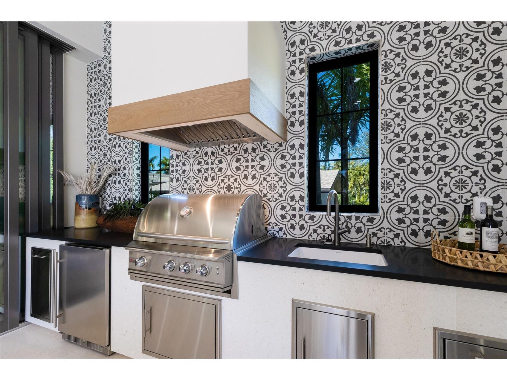 329 Bird Key Drive Sarasota FL 34236 A4681496 image48