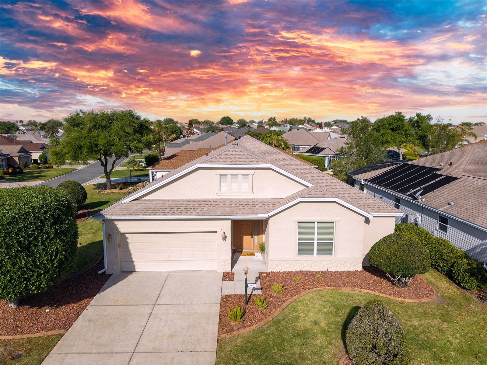 329 Bishopville Loop The Villages FL 32162 G5107292 image1