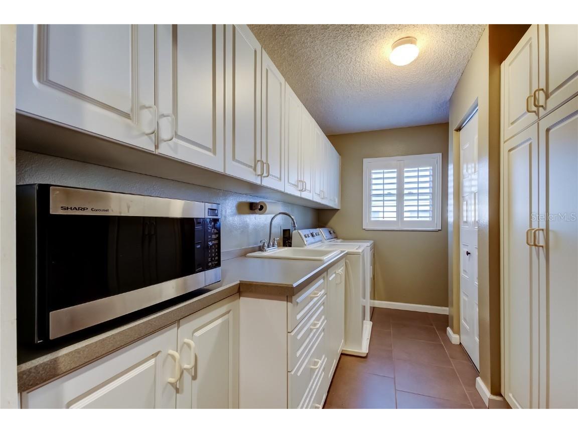 329 Club Manor Drive Sun City Center FL 33573 TB8427286 image48