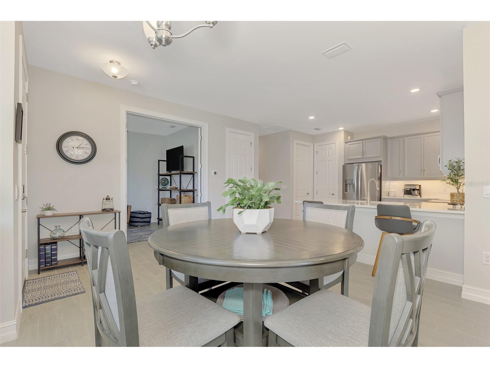329 Ibiza Loop Venice FL 34292 N6144242 image12