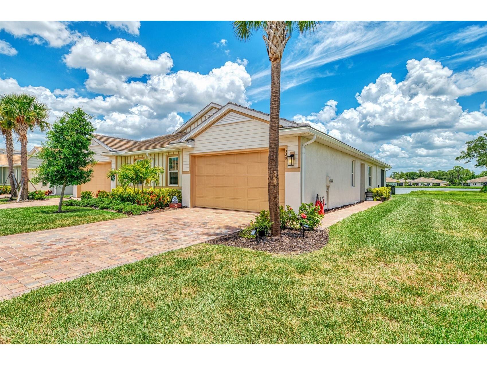 329 Ibiza Loop Venice FL 34292 N6144242 image3