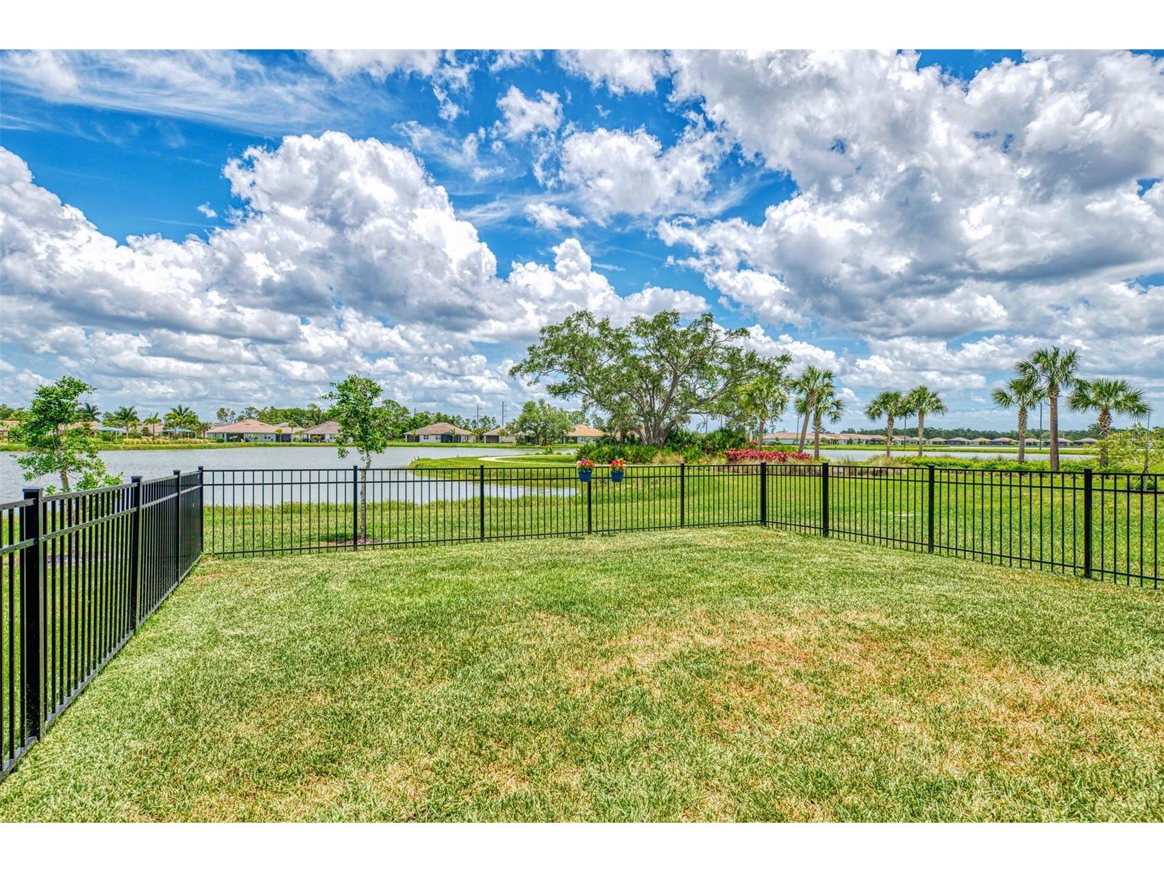 329 Ibiza Loop Venice FL 34292 N6144242 image46