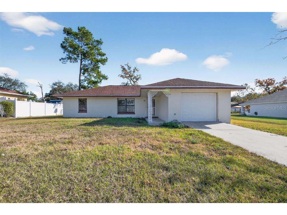 329 Marion Oaks Course Ocala FL 34473 TB8457265 image1