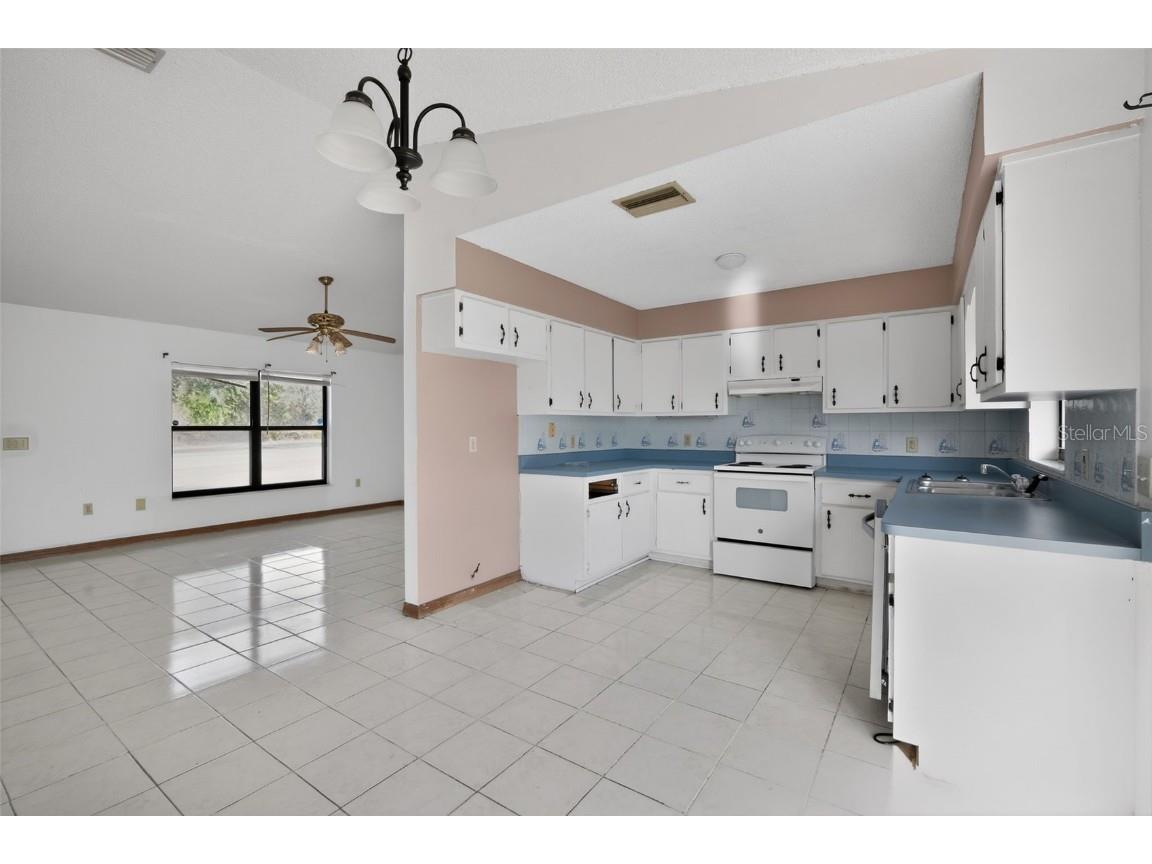 329 Marion Oaks Course Ocala FL 34473 TB8457265 image16